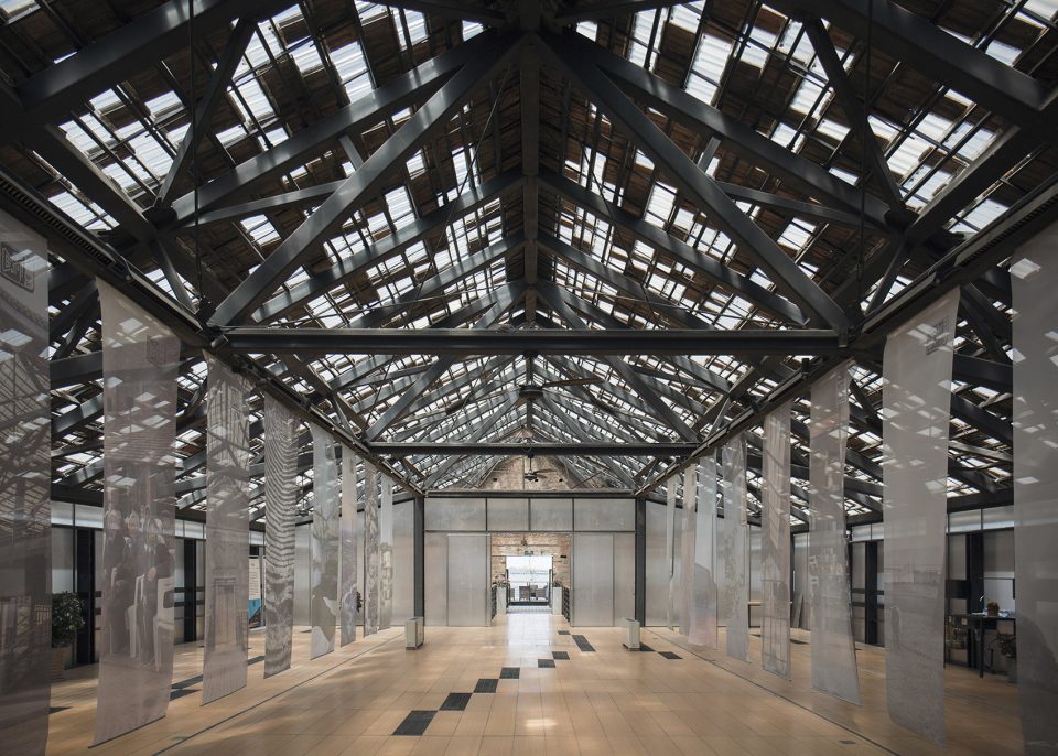 Symmetry photography by Yang Tianzhou