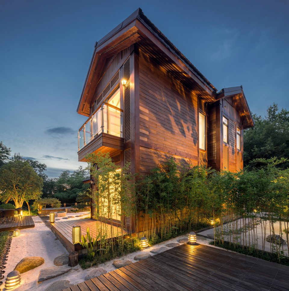 Chinese style6 wood structure resort villa