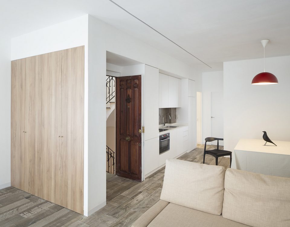 LE Apartment