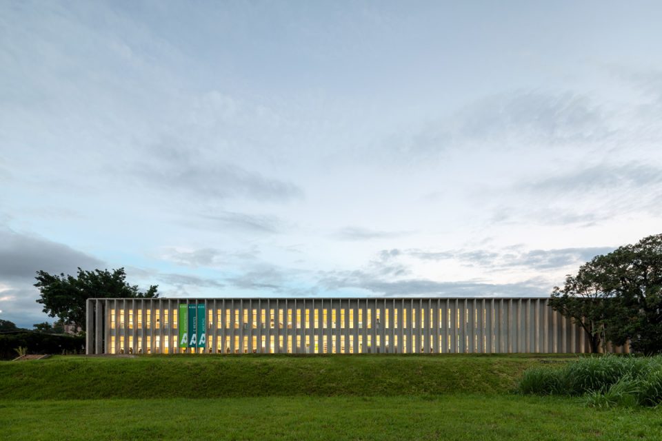 Universidade Anhembi Morumbi Campus Piracicaba by KAAN Architecten