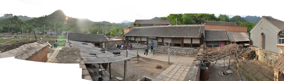 Courtyard House in the North Cashijiang by xian Architects