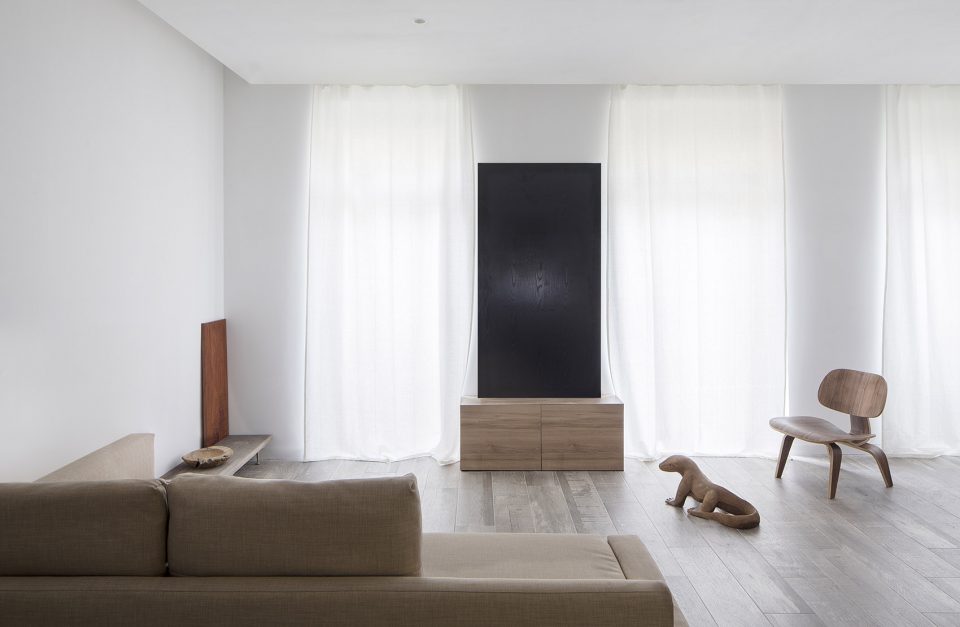 LE Apartment