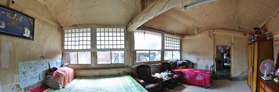 Courtyard House in the North Cashijiang by xian Architects