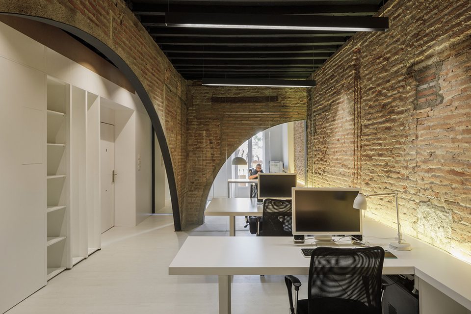 BABYDOG Offices by CUAC Arquitectura