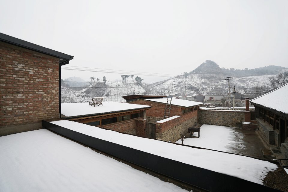 Courtyard House in the North Cashijiang by xian Architects