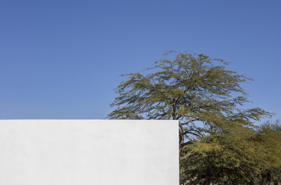 Courtyards House by HK Associates