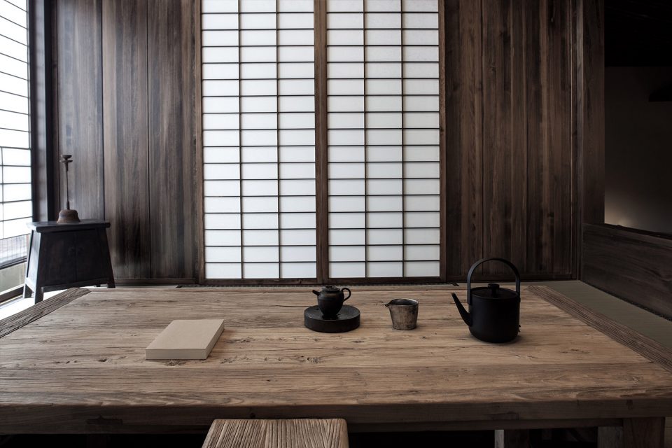 Yuanzhong Zhanhe by East to West Design Yuanzhong Zhanhe
