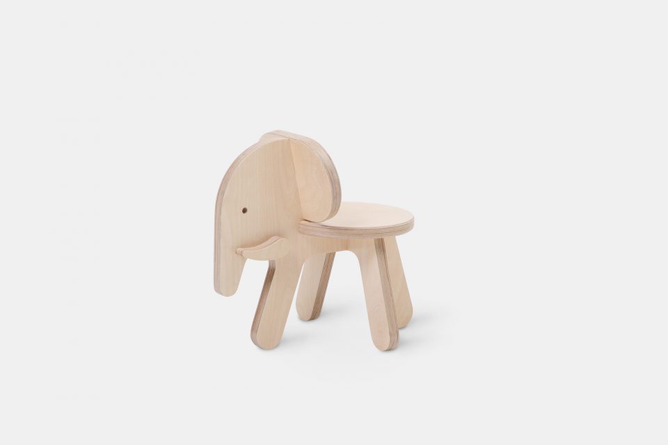 Chair moji by dot Make
