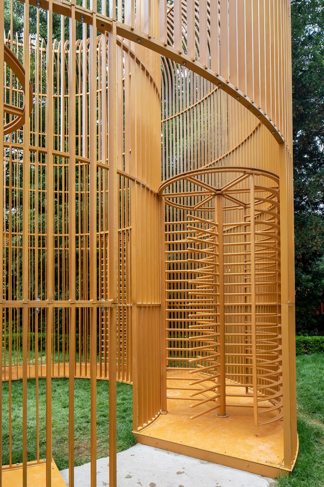 MEMPHIS Plastic Field by Jean Blanchaert