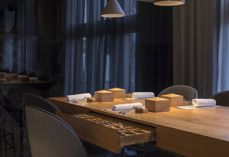 Restaurant 212 by concrete