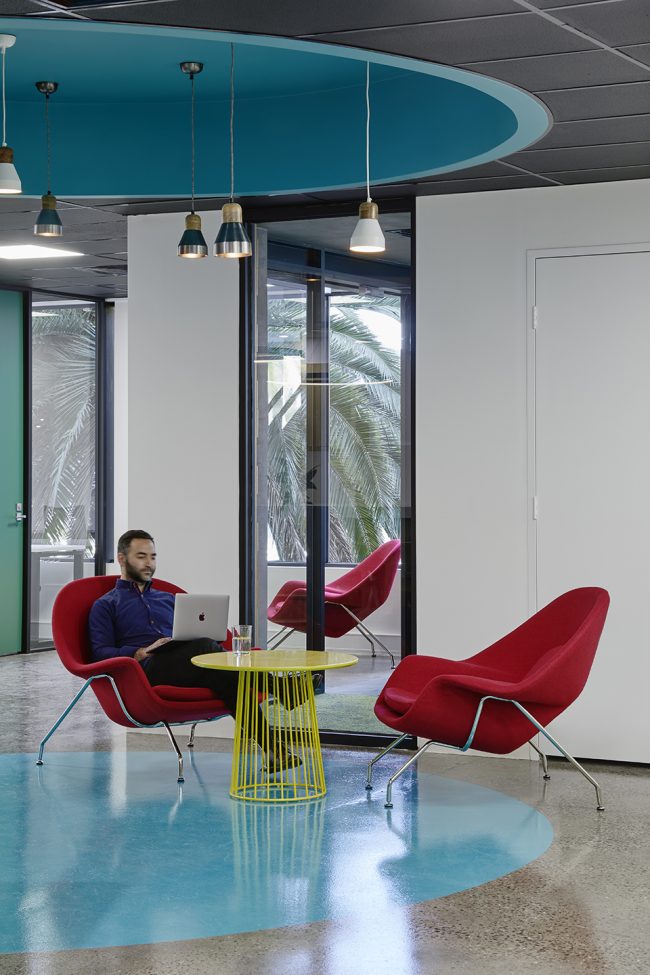 Co Work Me by Kalliopi Vakras Architects