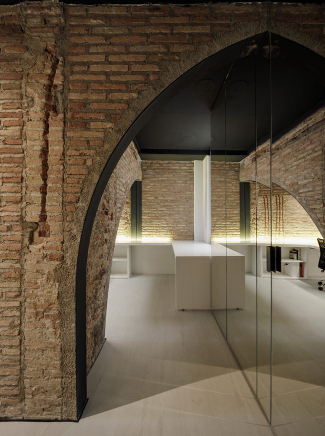 BABYDOG Offices by CUAC Arquitectura