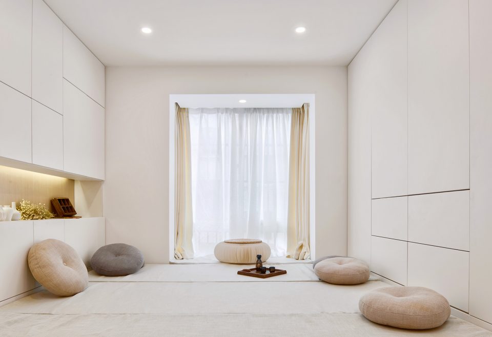 Family with three children China by LZArchitects