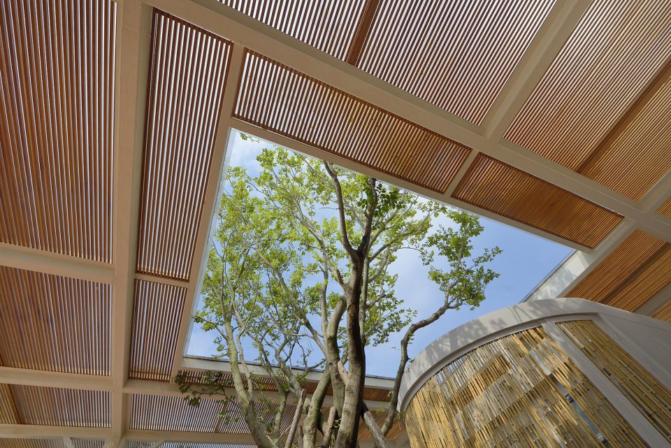 Seaside Public Toilet by HORDOR DESIGN GROUP