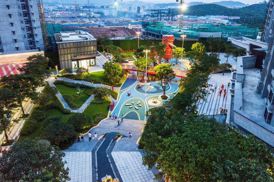 Dongguan Vanke Zhongtian City Garden landscape design China by FCHA