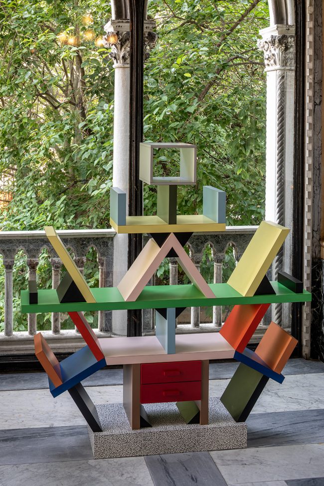 MEMPHIS Plastic Field by Jean Blanchaert