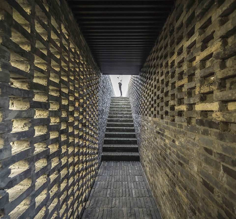 The Walled Tsingpu Yangzhou Retreat by NeriHu