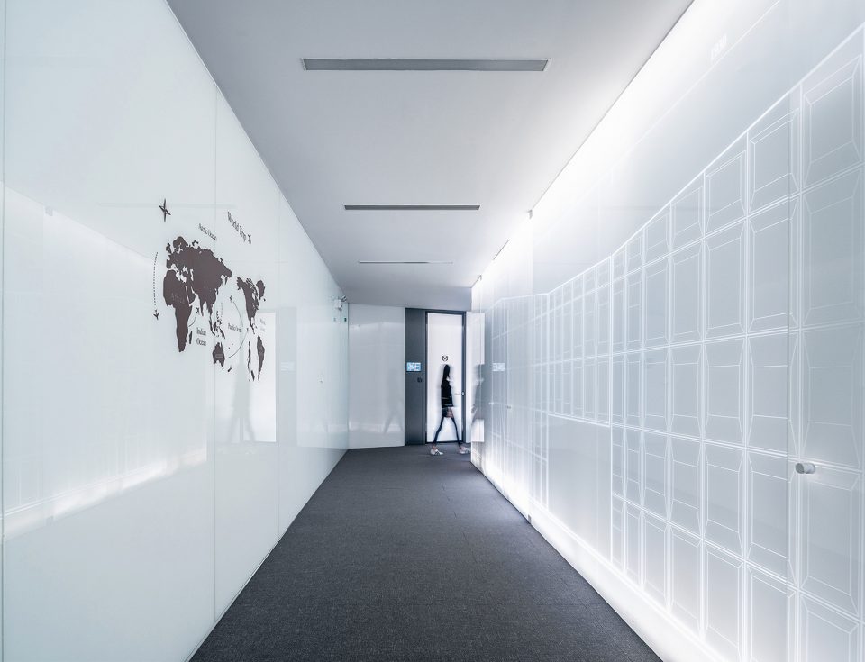 iShanghai Baoye Centre Interior Design by LYCS Architecture