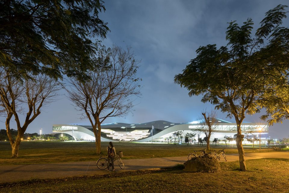 weiwuying national kaohsiung center for the arts by mecanoo architecten