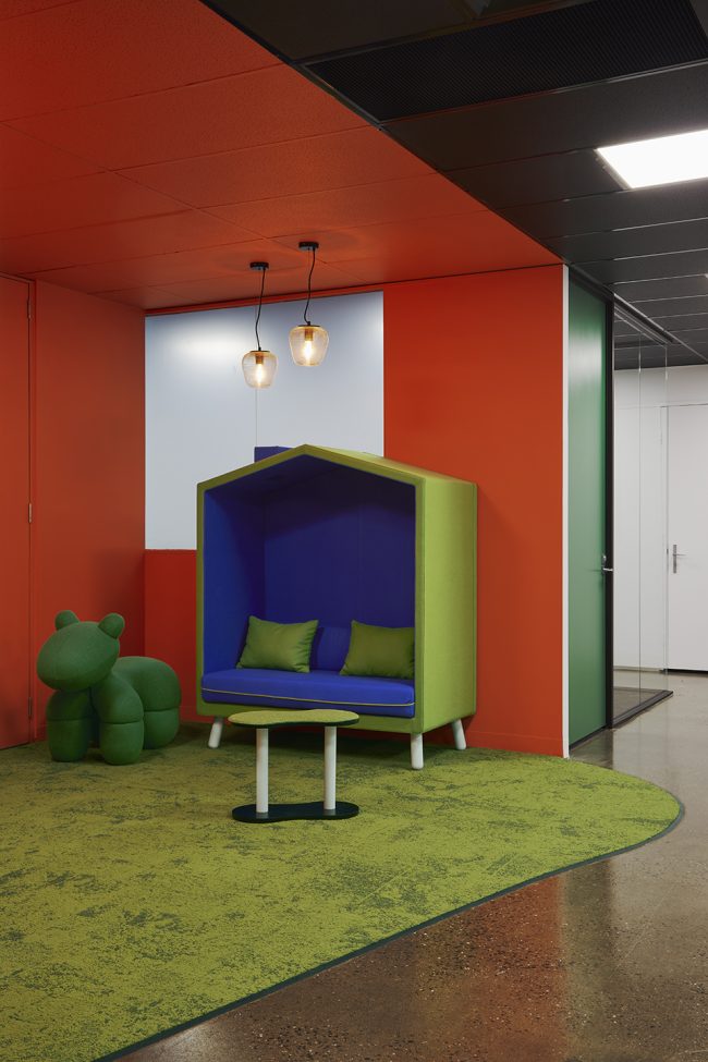Co Work Me by Kalliopi Vakras Architects