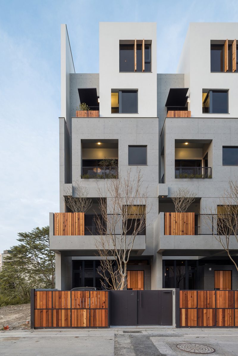 Light Housing by Shen Ting Tseng Architects