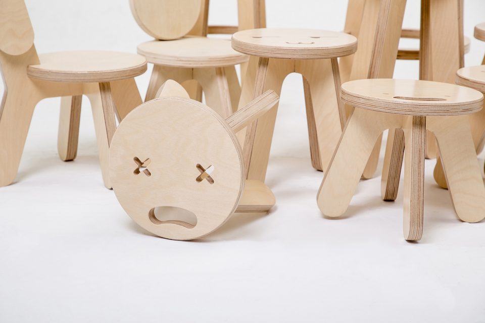 Chair moji by dot Make
