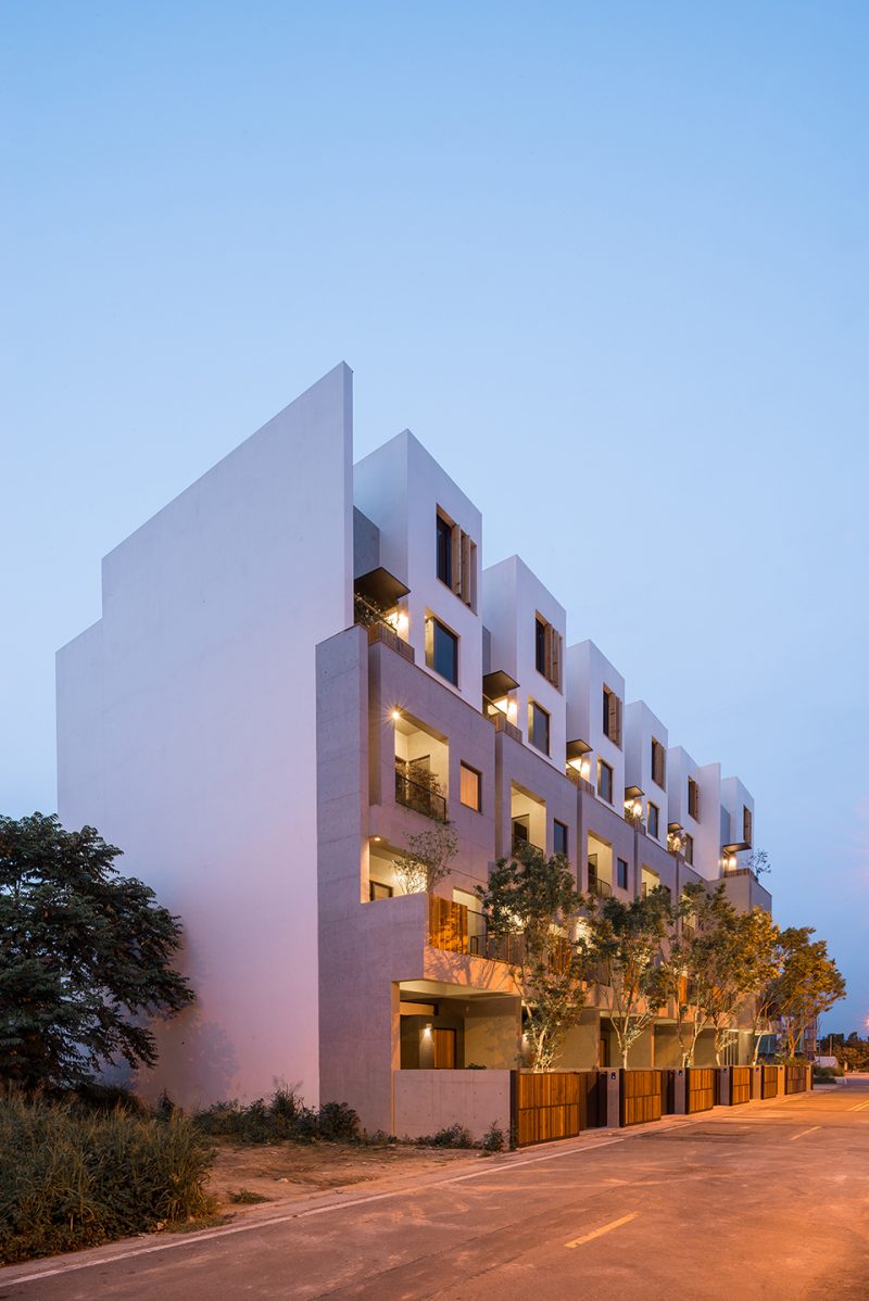 Light Housing by Shen Ting Tseng Architects