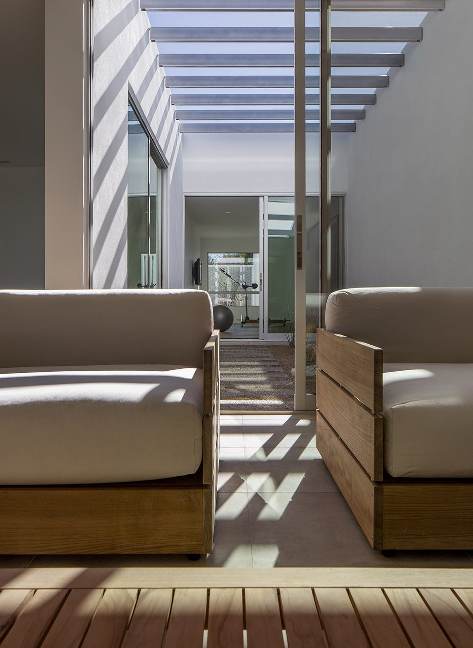 Courtyards House by HK Associates