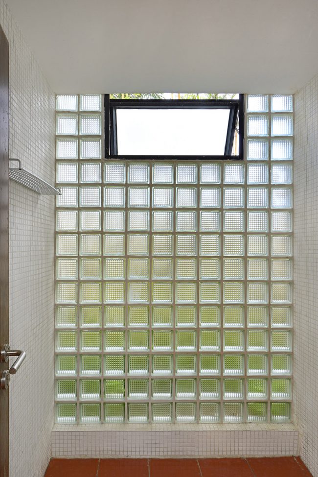 Seaside Public Toilet by HORDOR DESIGN GROUP