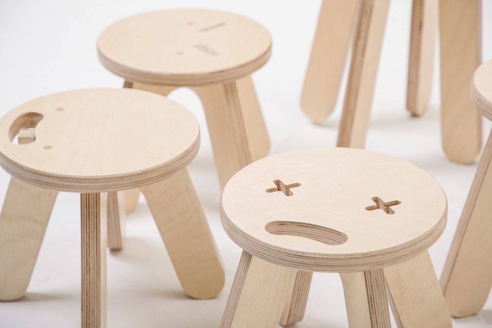 Chair moji by dot Make