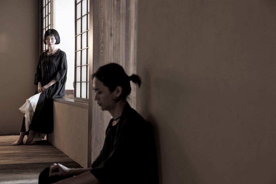 Yuanzhong Zhanhe by East to West Design Yuanzhong Zhanhe