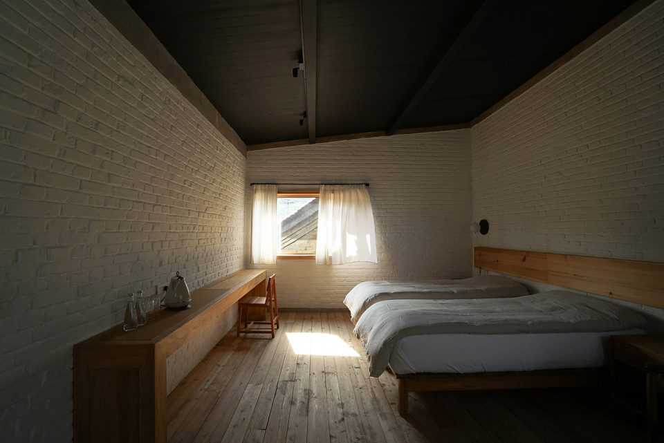 Courtyard House in the North Cashijiang by xian Architects