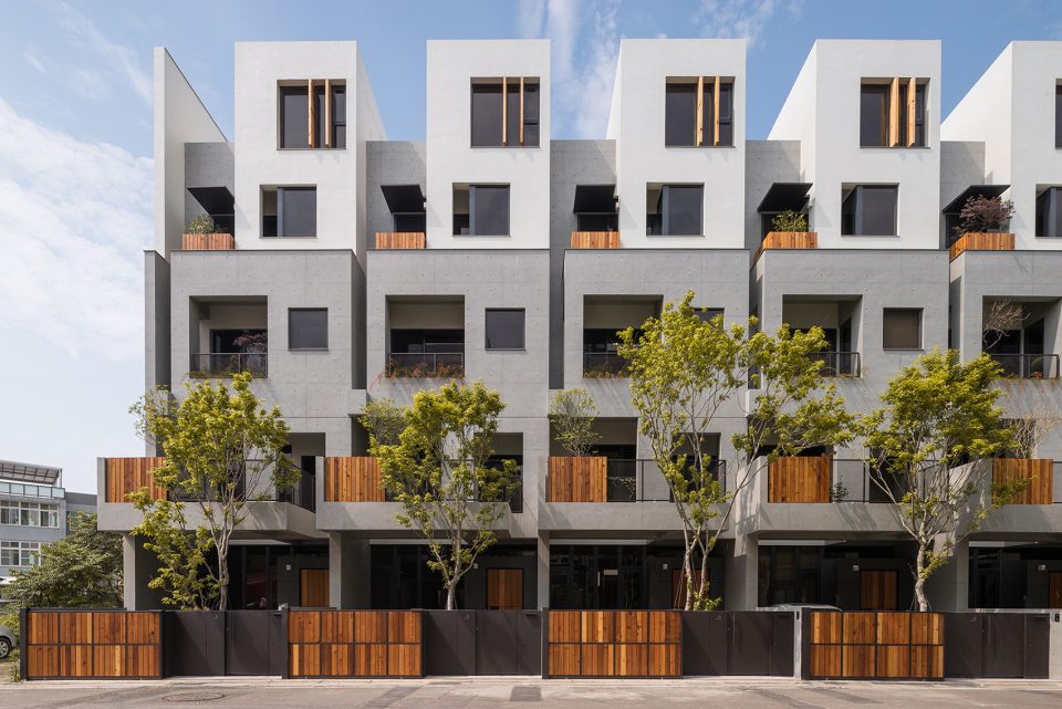 Light Housing by Shen Ting Tseng Architects