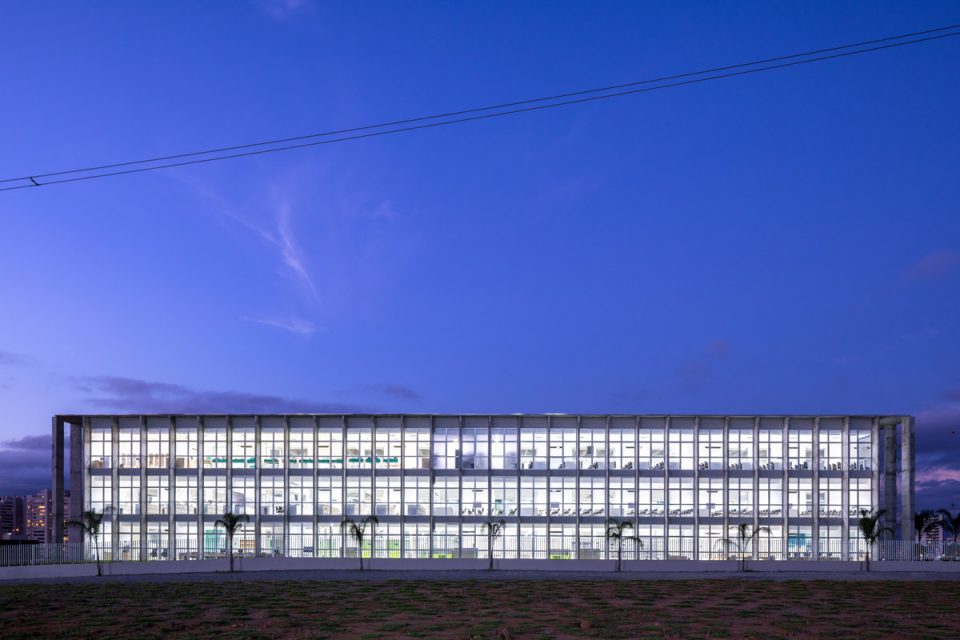 Universidade Anhembi Morumbi Campus Piracicaba by KAAN Architecten