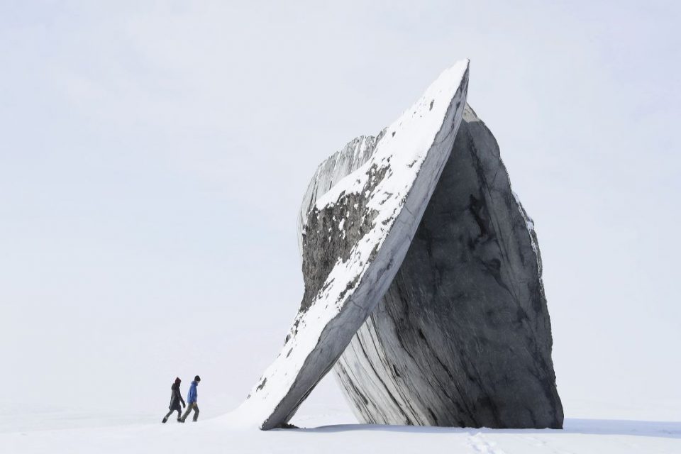 2 Structures of Landscape by ENSAMBLE STUDIO