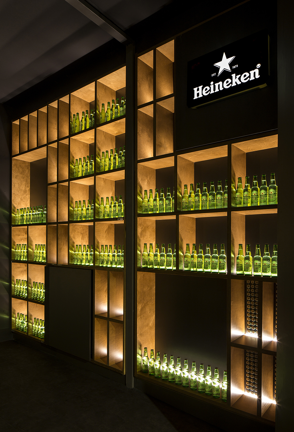 Jagger Club by Nihil Estudio