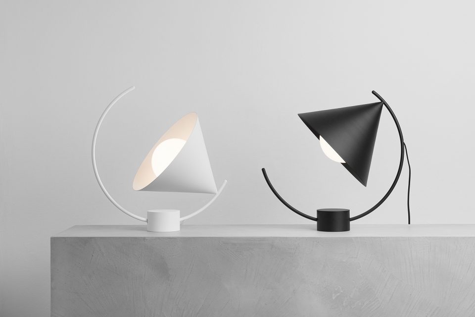 Meridian Lamp RegularCompany