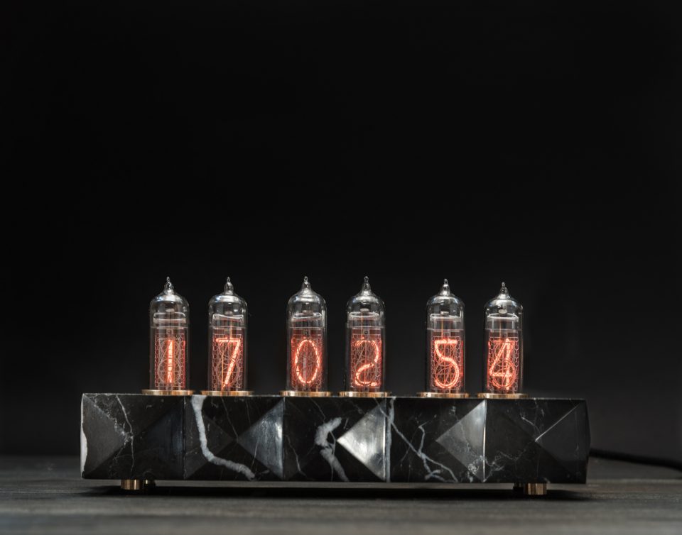 Nixie tube clock Yaroslav Misonzhnikov 1