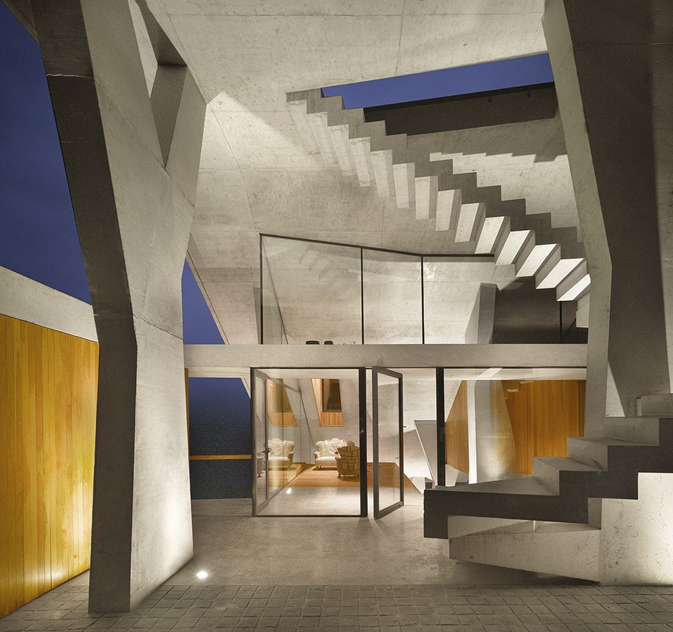 Ghat House by Max Núñez