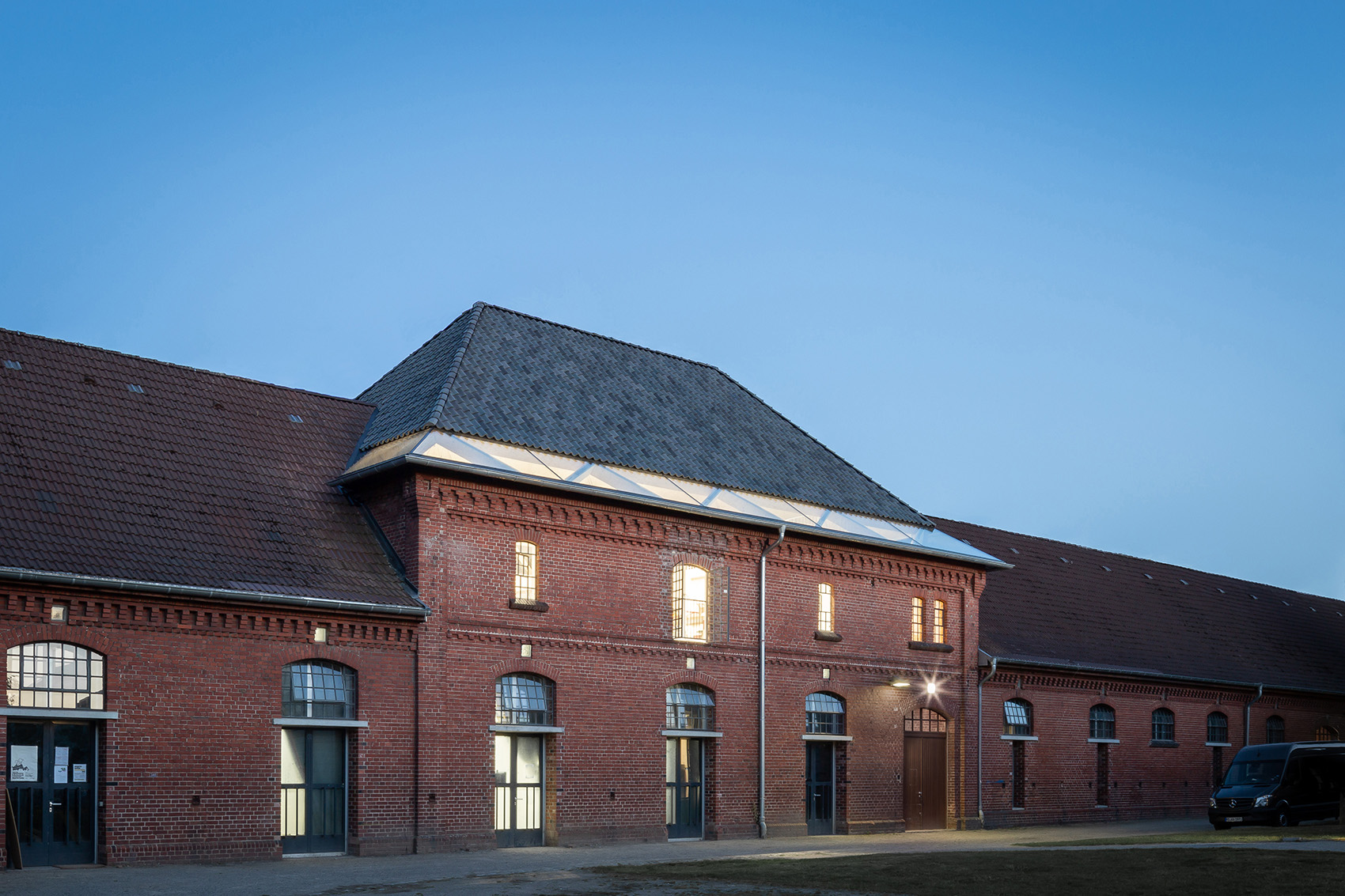 new ateliers university of fine arts munster by andreas schuring architects bda