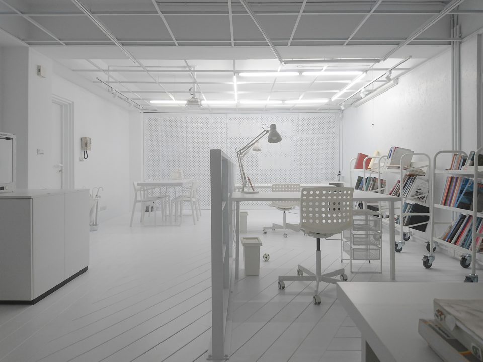 Anhe Office by Phoebe Sayswow Architects