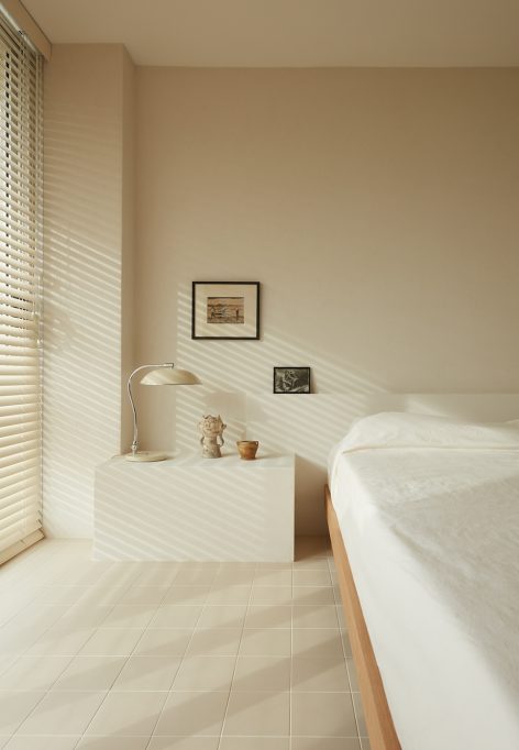 A two bedroom beach side apartment OLIVIA BOSSY