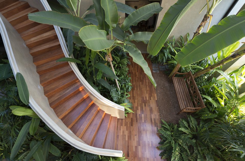 Nucleus House Malabe by Palinda Kannangara architects
