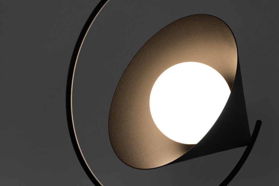 Meridian Lamp RegularCompany