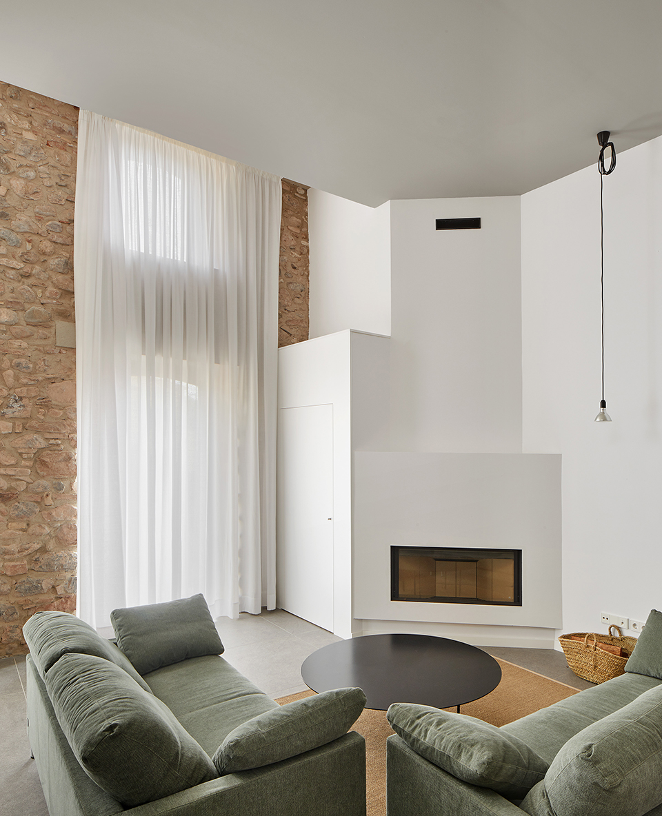 Casa Can Ramon by Albert Aregall