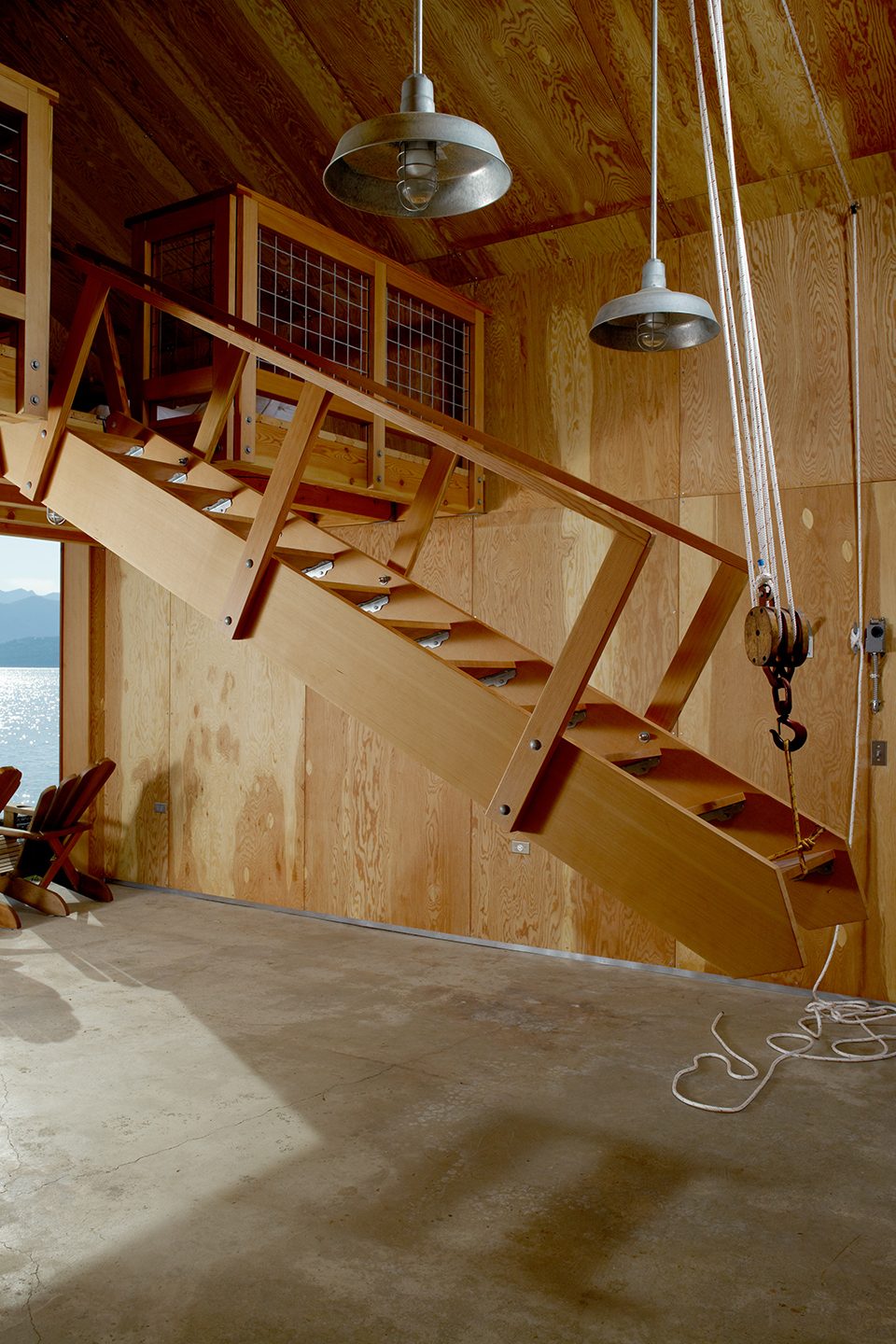 Hood Canal Boat House by Hoedemaker Pfeiffer