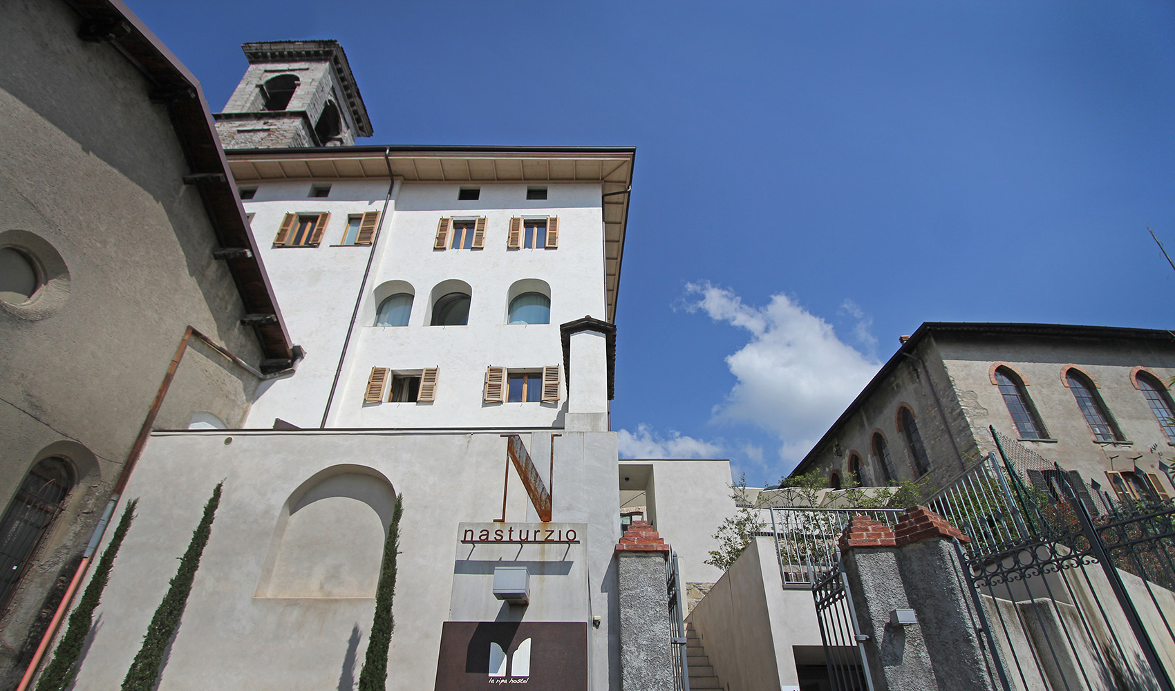 installation in nasturzio italian restaurant by francesca perani arianna foresti