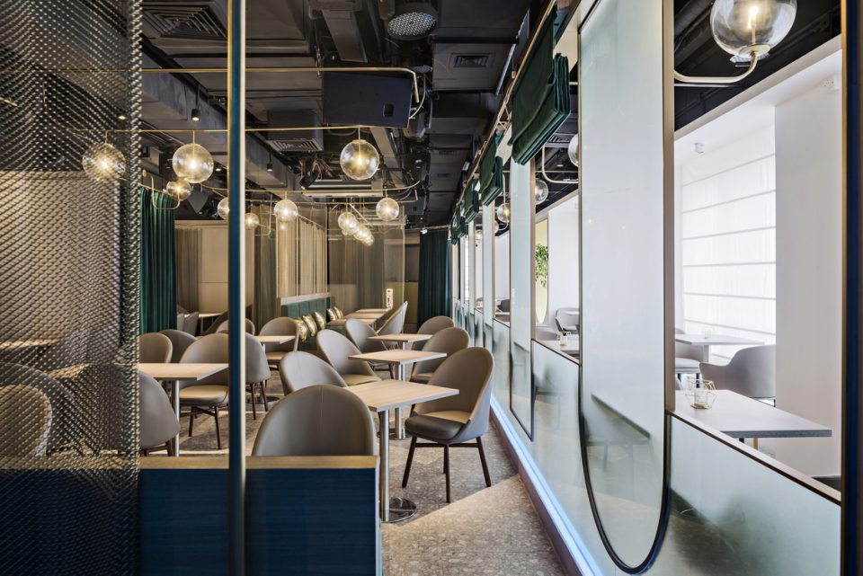 Two 8 restaurant C12