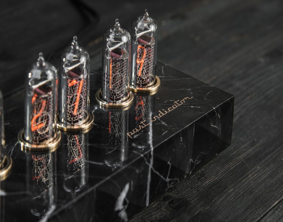 Nixie tube clock Yaroslav Misonzhnikov 1