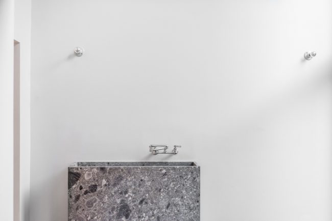 An Extended Townhouse in Brooklyn by vonDALWIG Architecture